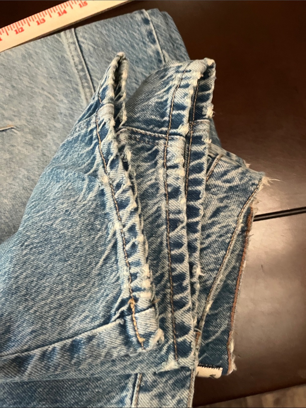 We The Free Light Blue good luck barrel jeans. With distressing  NWOT - Picture 11 of 12